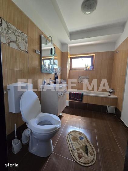 Casă cu 4 camere cu Teren 973 Mp în Valu lui Traian