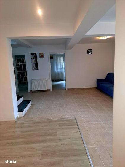 Casă cu 4 camere cu Teren 375 Mp în Rovine