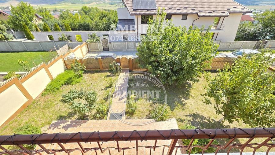 Casă individuală cu 5 camere cu Canalizare în Filaturii