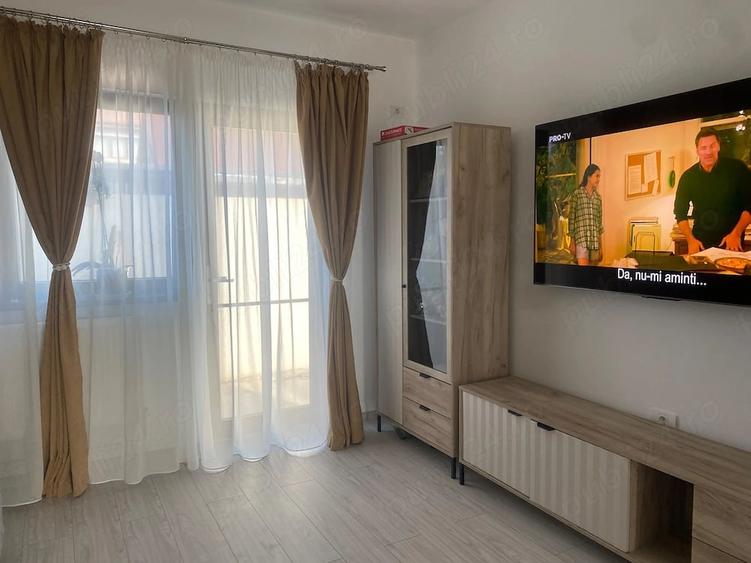 Casă cu Teren 200 Mp în Lumina