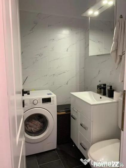 Apartament cu 3 camere decomandat în Traian
