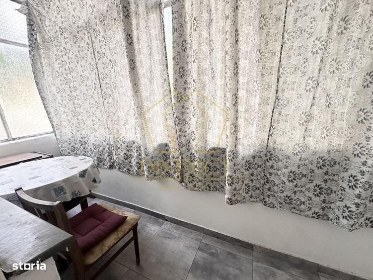 Apartament cu 3 camere decomandat în Complex Studențesc