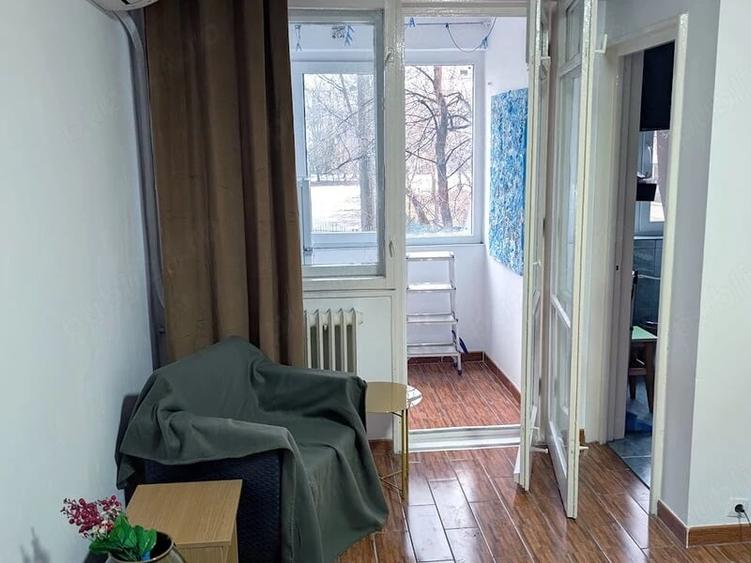 garsoniera barajul bicaz-5 minute metrou costin georgian - 5