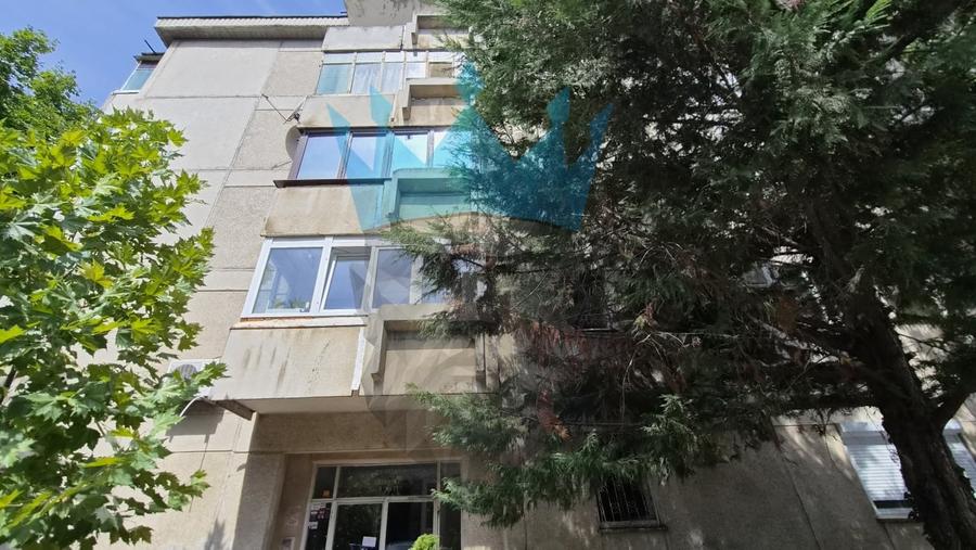 Garsonieră decomandată, mobilată în Berceni