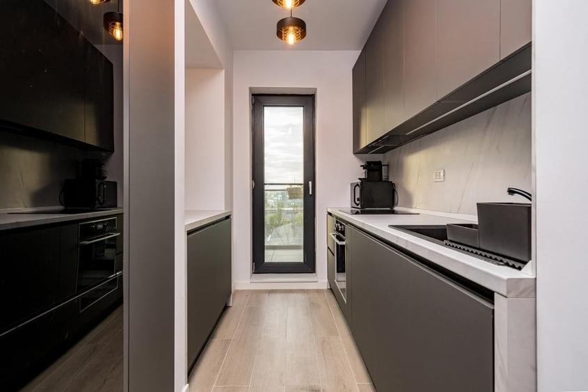 Apartament cu 2 camere semidecomandat, mobilat în Străulești