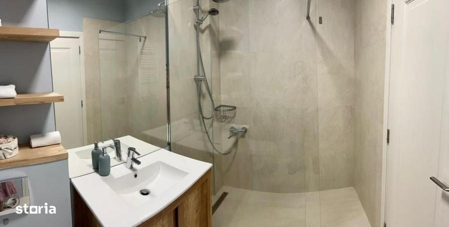 Apartament cu 2 camere decomandat în Vulcan