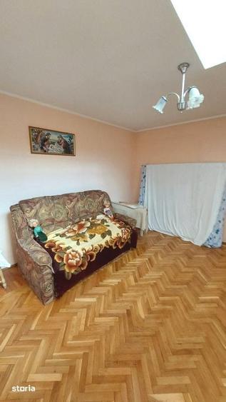 Casă cu 1 camere cu Teren 150 Mp în Lupeni