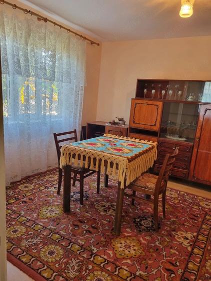 Casă cu 5 camere cu Teren 30000 Mp în Șirioara