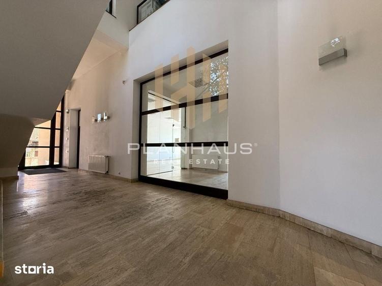Spațiu comercial, de 190 mp, în Valea Roșie