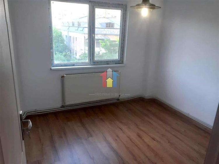 Apartament cu 2 camere semidecomandat în Viziru 3