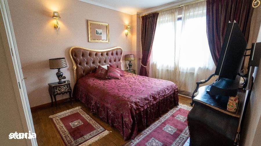 Apartament cu 4 camere decomandat în Clăbucet
