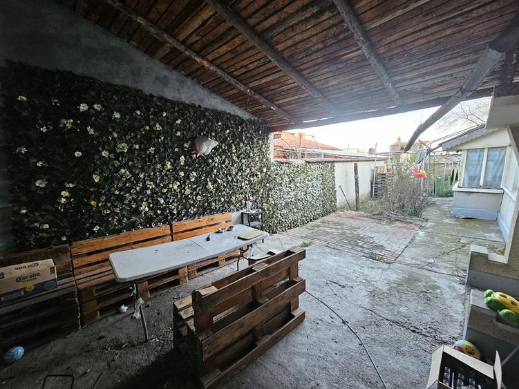 Casă cu 3 camere în Chercea