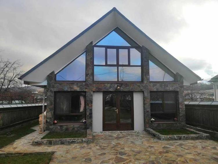 Casă cu 3 camere în Central