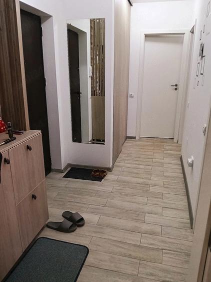 Apartament cu 2 camere decomandat în Titan