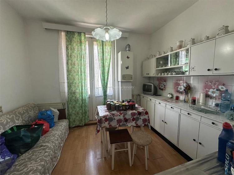 Apartament cu 3 camere decomandat în Luncă