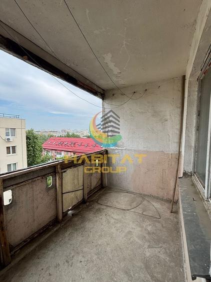 Apartament cu 4 camere decomandat în Berceni