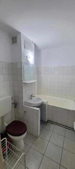 Apartament cu 2 camere semidecomandat în Lipovei