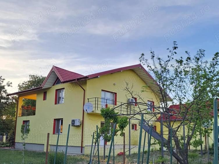 Casă cu 5 camere cu Teren 500 Mp în Exterior Vest