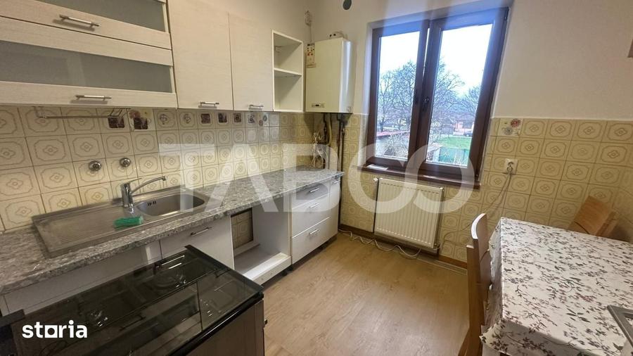 Apartament cu 3 camere decomandat în Țiglari