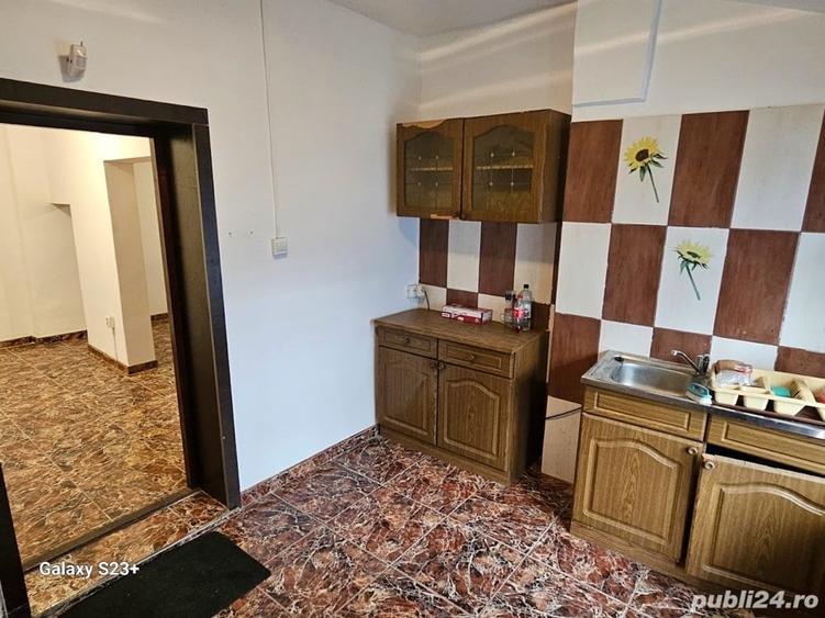 Spațiu comercial, de 40 mp, în Central