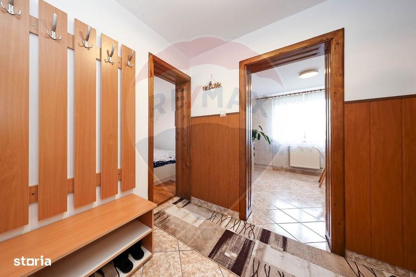 Casa cu gradina in zona Centrala Secele - 6