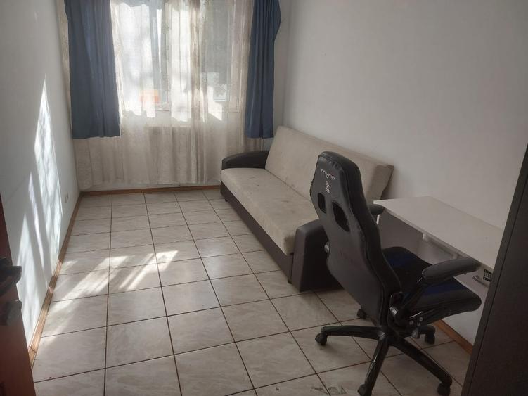 Apartament cu 3 camere decomandat, mobilat în Tătărași