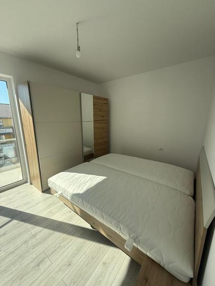 Apartament cu 2 camere semidecomandat în Giroc