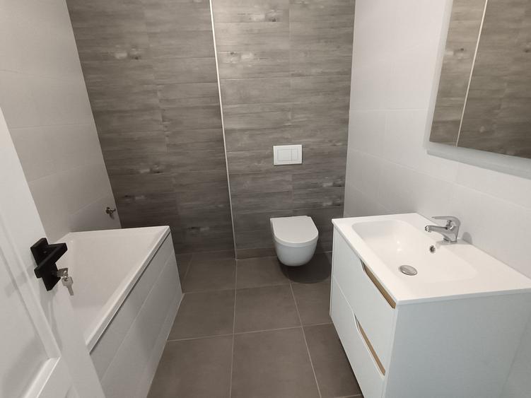 Apartament cu 2 camere decomandat în Valea Lupului