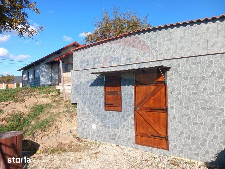 Casă cu 3 camere cu Teren 1732 Mp în Tăuții-Măgherăuș
