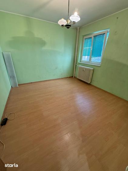 Apartament cu 2 camere decomandat în Drumul Taberei