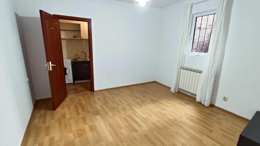 Casă cu 4 camere decomandat cu Teren 200 Mp în Alba Iulia