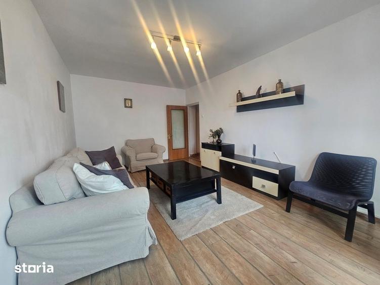 Apartament cu 3 camere decomandat în Dorobanți