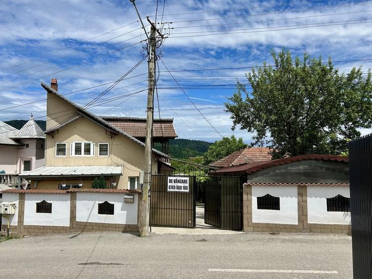 Casă cu 3 camere în Central