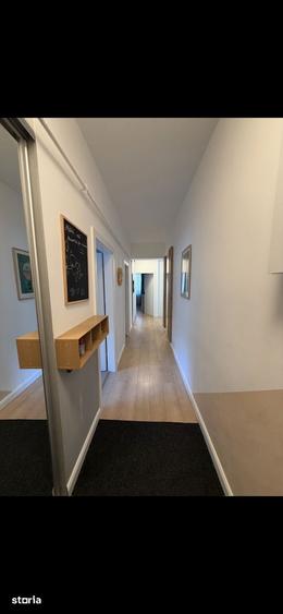 Apartament cu 3 camere în Centrul Civic