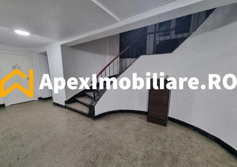 Apartament cu 3 camere semidecomandat în Cișmigiu
