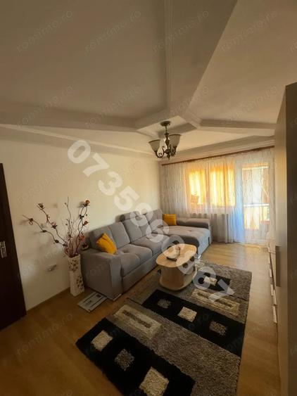 Apartament cu 3 camere semidecomandat în Girocului