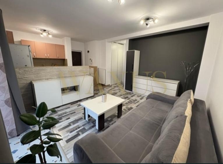 Apartament cu 2 camere semidecomandat, mobilat în Florești