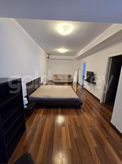 Apartament cu 4 camere decomandat, mobilat în Șoseaua Nordului