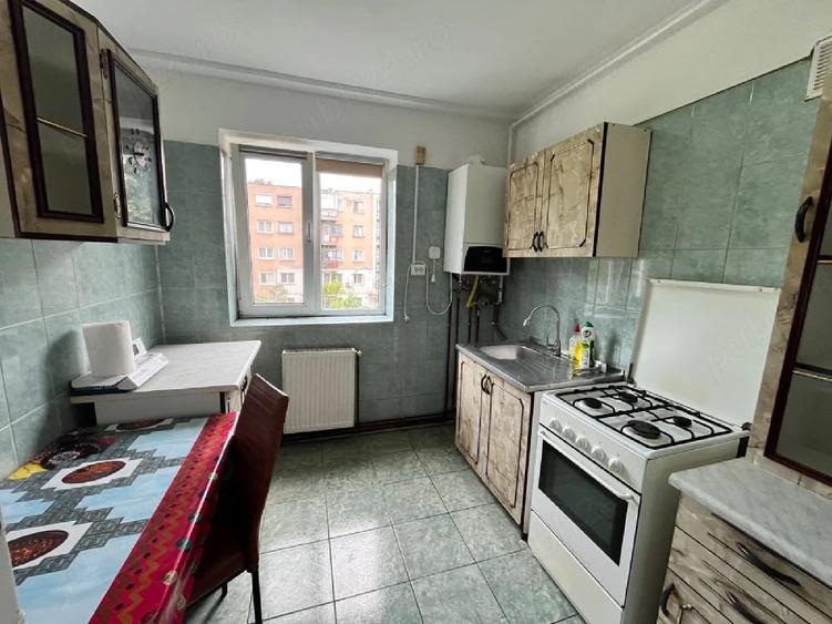 Apartament cu 2 camere semidecomandat în Gojdu