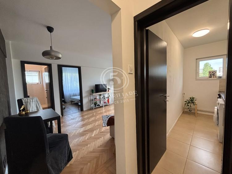 Apartament cu 2 camere semidecomandat, mobilat în Floreasca