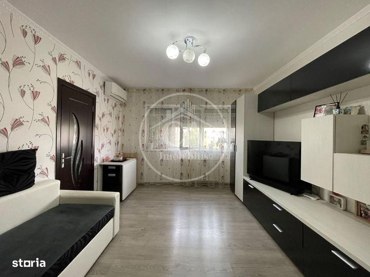 Apartament cu 2 camere de vanzare in zona Rogerius, Oradea - 1
