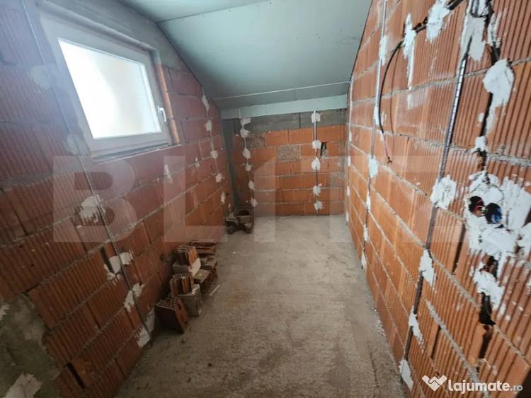 Casă cu 4 camere cu Teren 500 Mp în Jelna