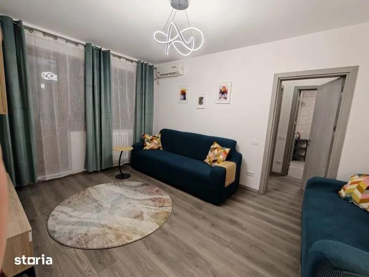 Apartament cu 3 camere semidecomandat în Bucureștii Noi