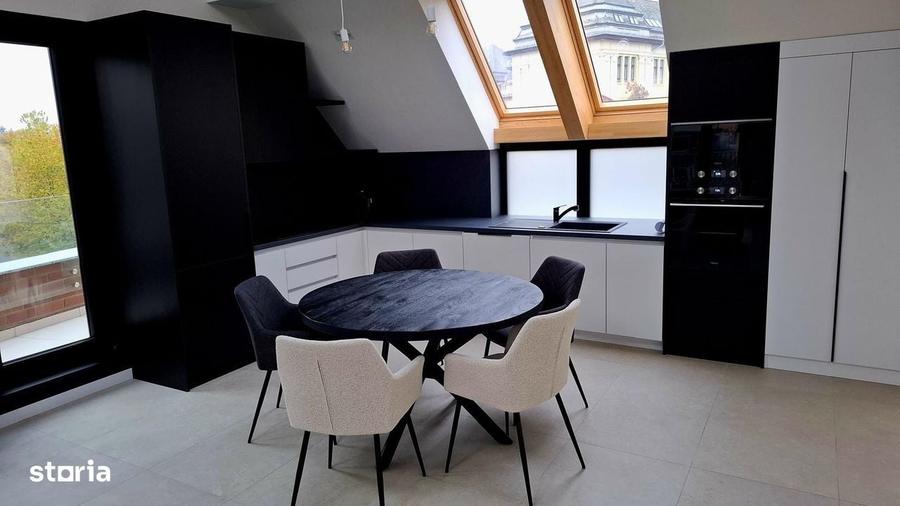 Apartament cu 3 camere în Central