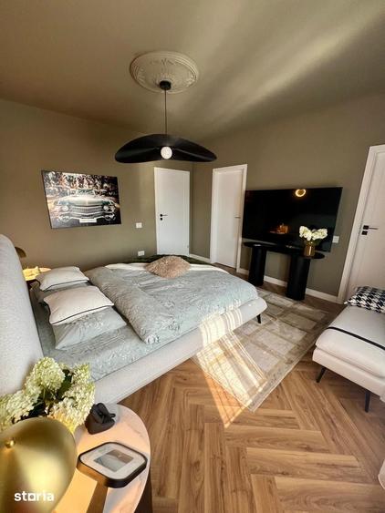 Casă cu 5 camere cu Teren 410 Mp în Corbeanca