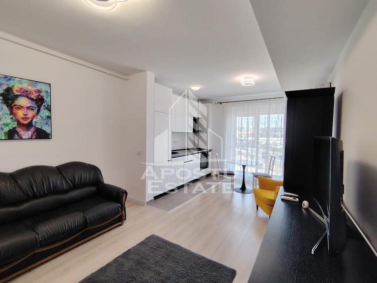 Apartament cu 2 camere semidecomandat, mobilat în Circumvalațiunii