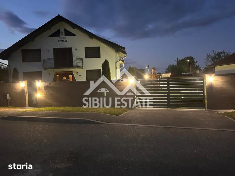 Casă cu 5 camere cu Teren 1000 Mp în Central