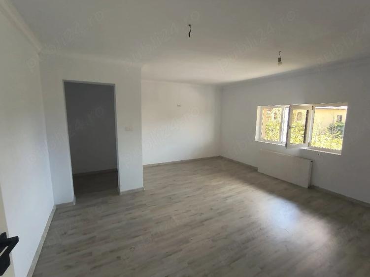 Casă cu Teren 372 Mp în Șag