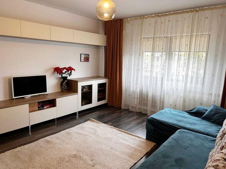 Apartament cu 2 camere decomandat, mobilat în Sebastian