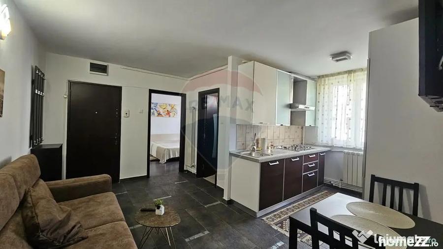Apartament cu 2 camere decomandat în Precista